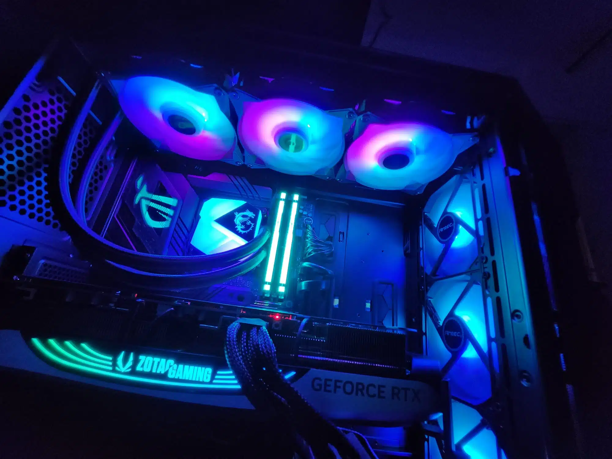 ⁦מחשב נייח גיימינג-Ryzen 7 7800X3D + ROG STRIX RTX4090⁩ – תמונה ⁦3⁩