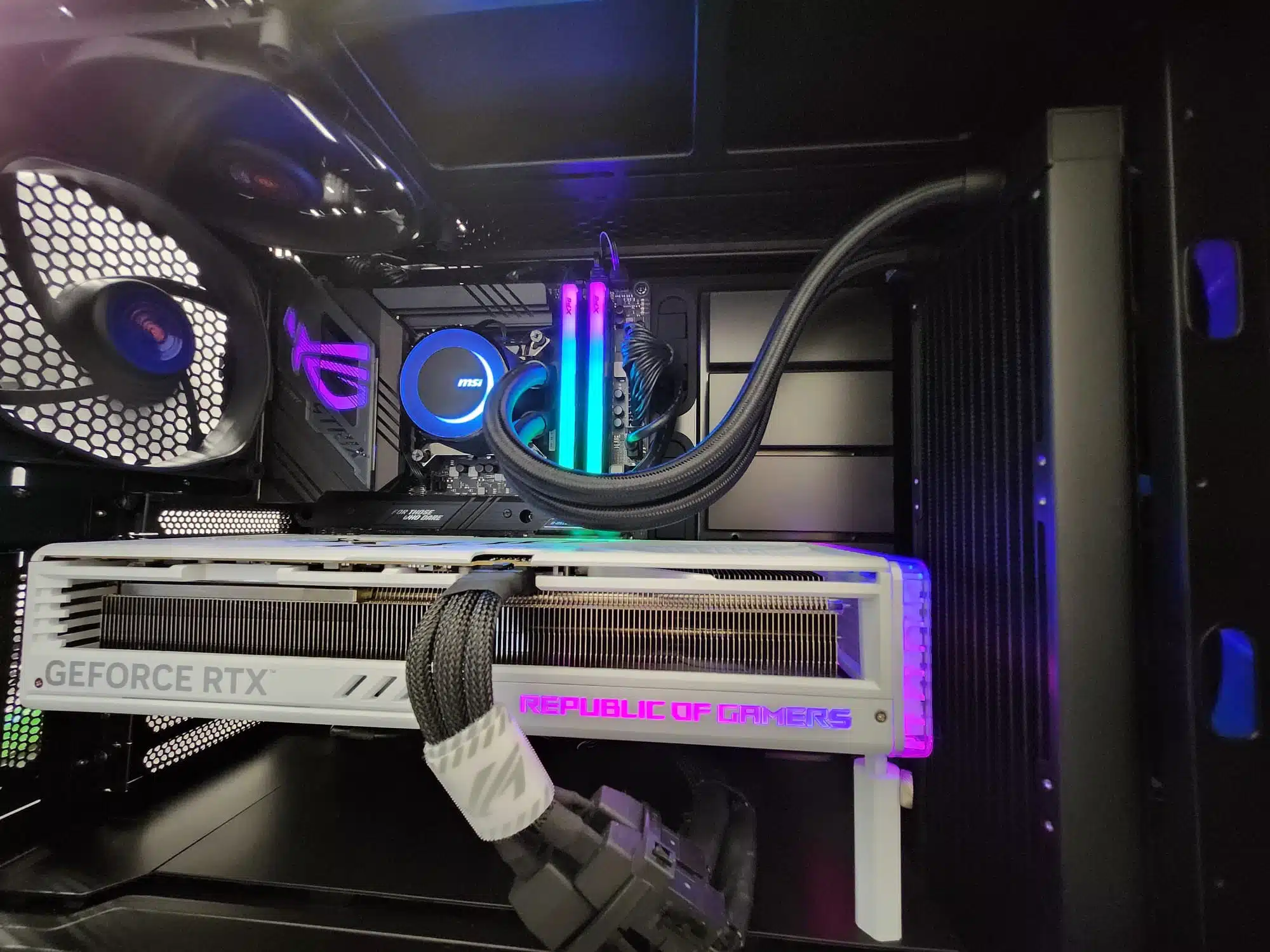 ⁦מחשב גיימינג נייח-Ryzen 7 7800X3D-MSI GeForce RTX 4090 VENTUS 3X 24G OC⁩ – תמונה ⁦5⁩