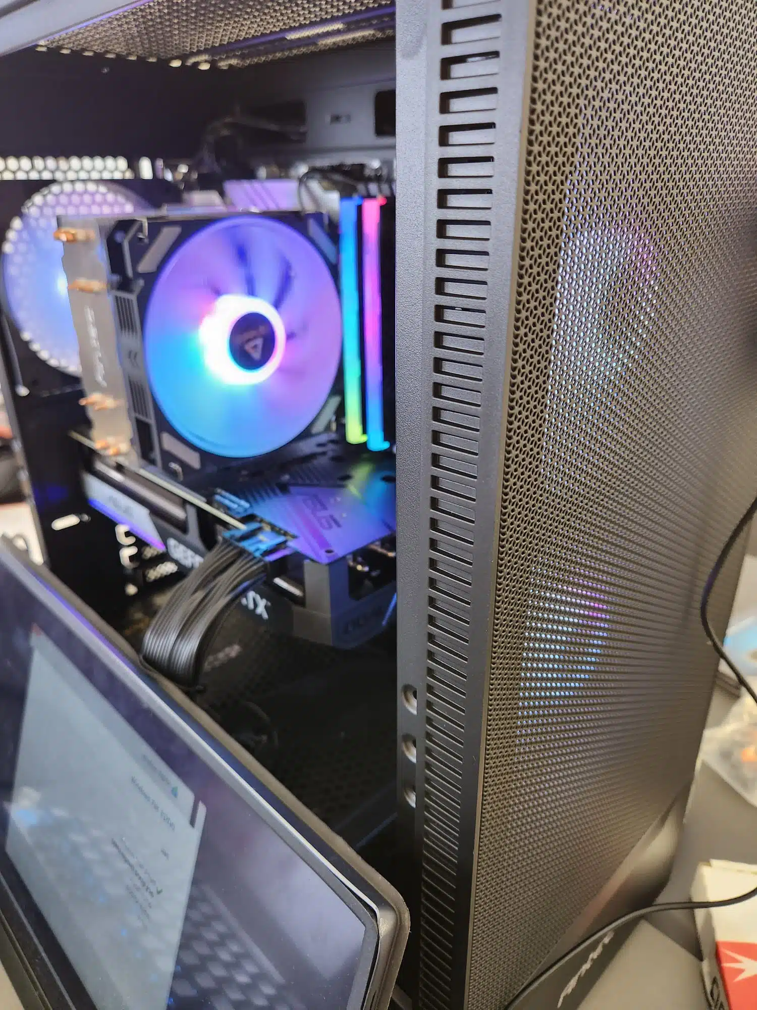 ⁦מחשב גיימינג נייח מבוסס Ryzen 7600X + RX 7900 GRE 16GB⁩ – תמונה ⁦8⁩