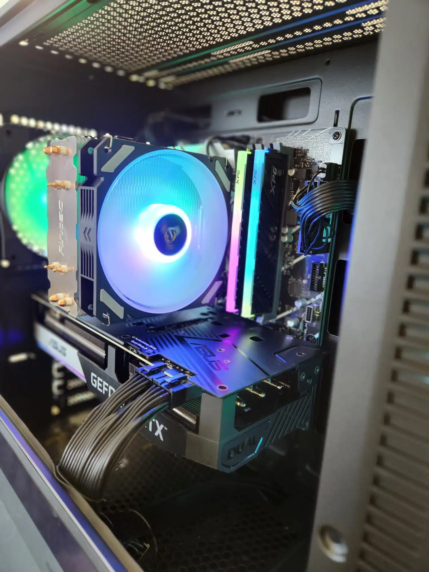 ⁦מחשב גיימינג נייח מבוסס Ryzen 7600X + RX 7900 GRE 16GB⁩ – תמונה ⁦7⁩