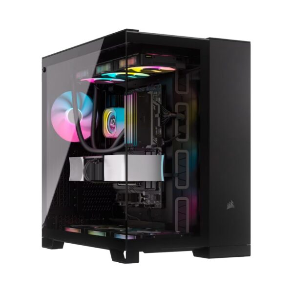 המארז של מחשב הגיימינג TNAGEINL30 – Corsair 6500X E-ATX עם פאנלים מזכוכית מחוסמת, שלושה מאווררי ARGB ופתרון קירור מותאם למערכות על כמו RTX 5090 ו-128GB RAM.