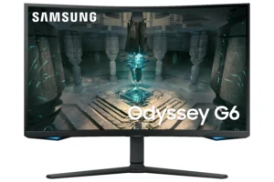 Samsung Odyssey G6 S32BG650EM – מסך גיימינג חכם 31.5" עם פאנל Quantum Dot, קצב רענון 240Hz, HDR600 ומערכת Smart Tizen עם אפליקציות סטרימינג מובילות לחוויית משחק וצפייה מושלמת.